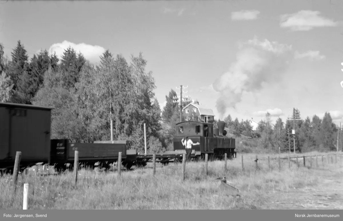 Damplokomotiv nr. 4 "Setskogen" skifter på Fosser stasjon