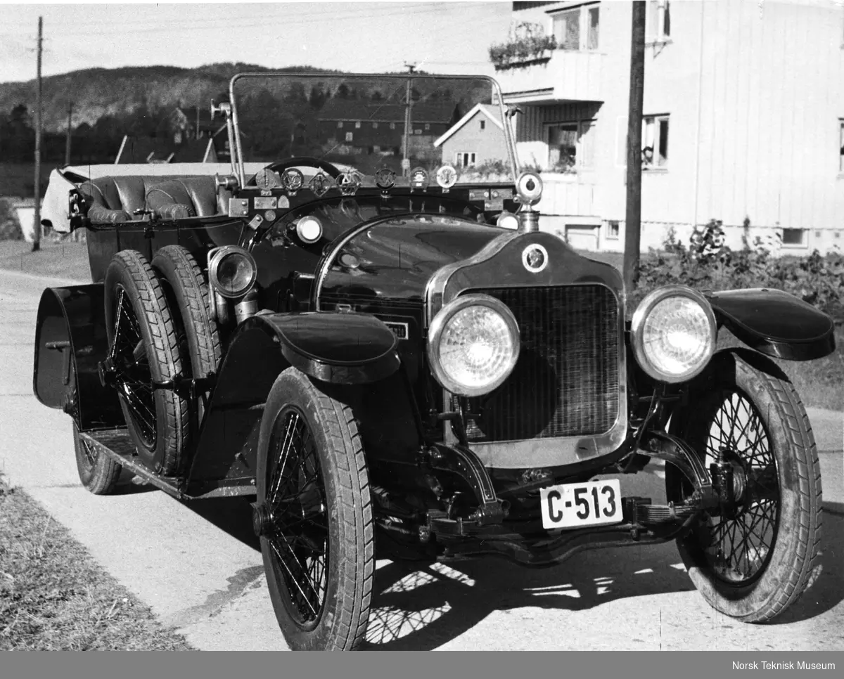 Veteranbil, Minerva 1912 med registreringsnummer C-513