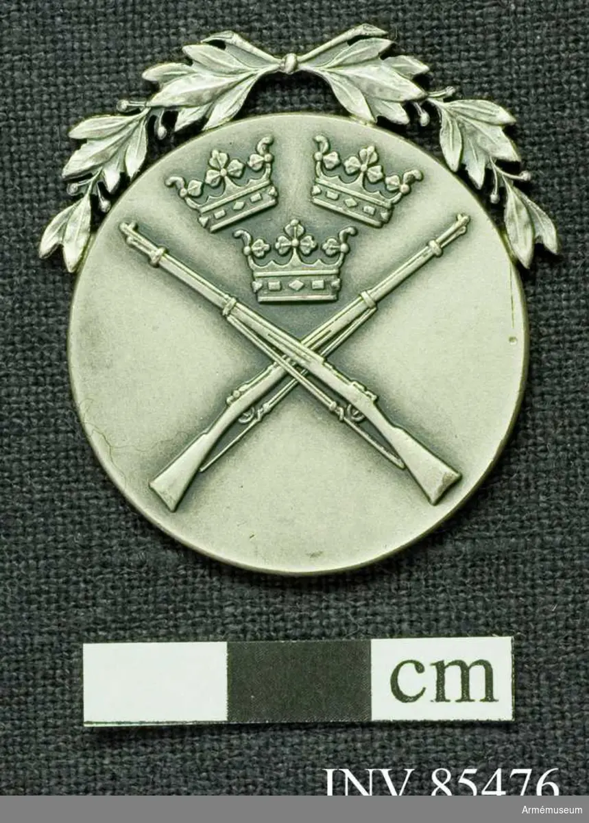 Grupp: M II.

Armémästerskapstecken i skytte m/45, i silver.