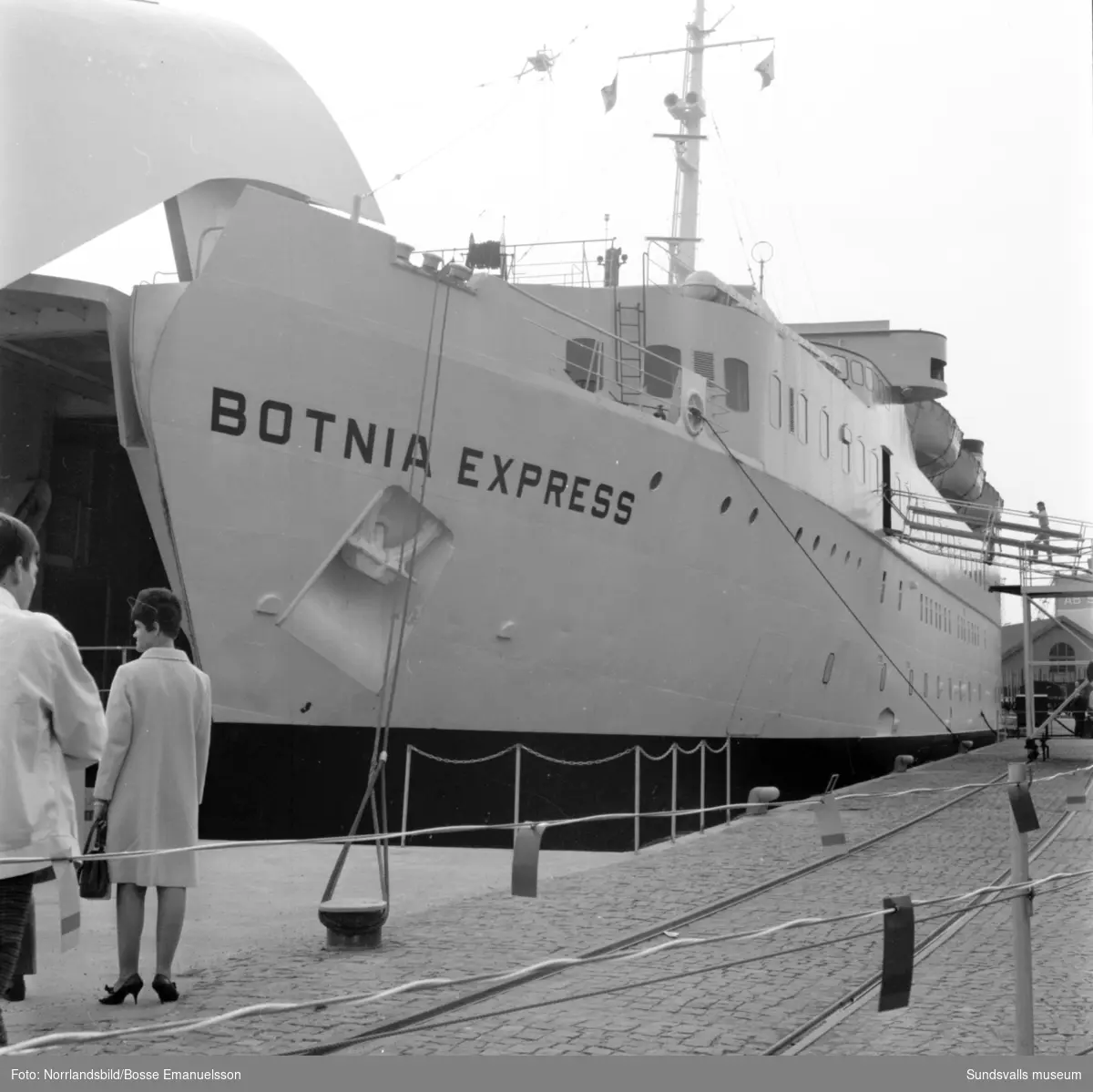 Finlandsfärjan i Sundsvalls hamn, Botnia Express, fotograferat för Hamnförvaltningen.