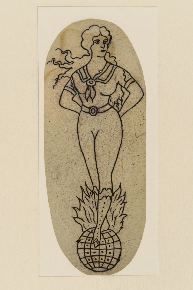 Tatueringsförlaga. Kvinna i helfigur, iklädd kortärmad sjömansdräkt, stående på en flammande jordglob.