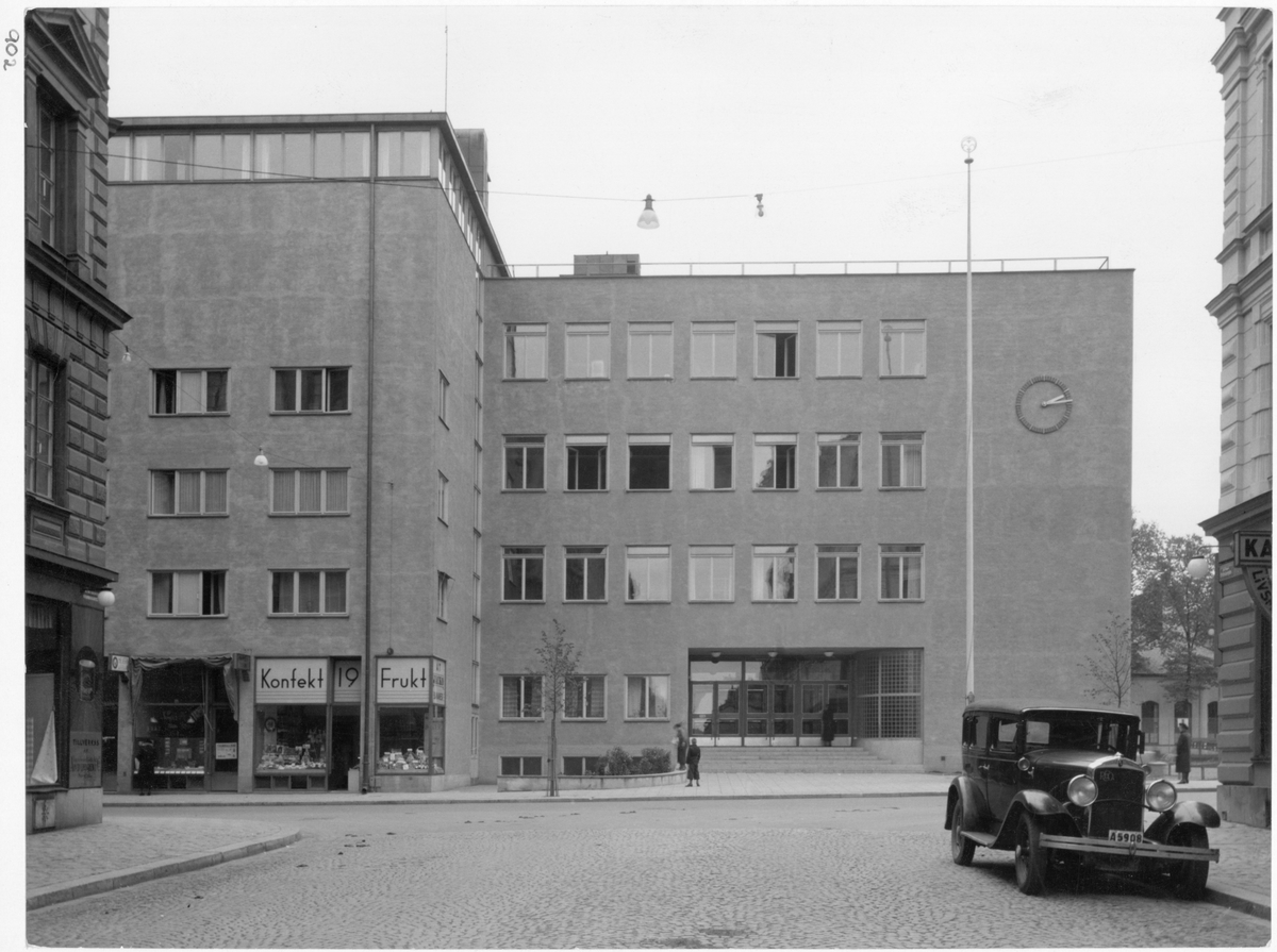 Flickskola på Södermalm (Södermalmsskolan)
Exteriör