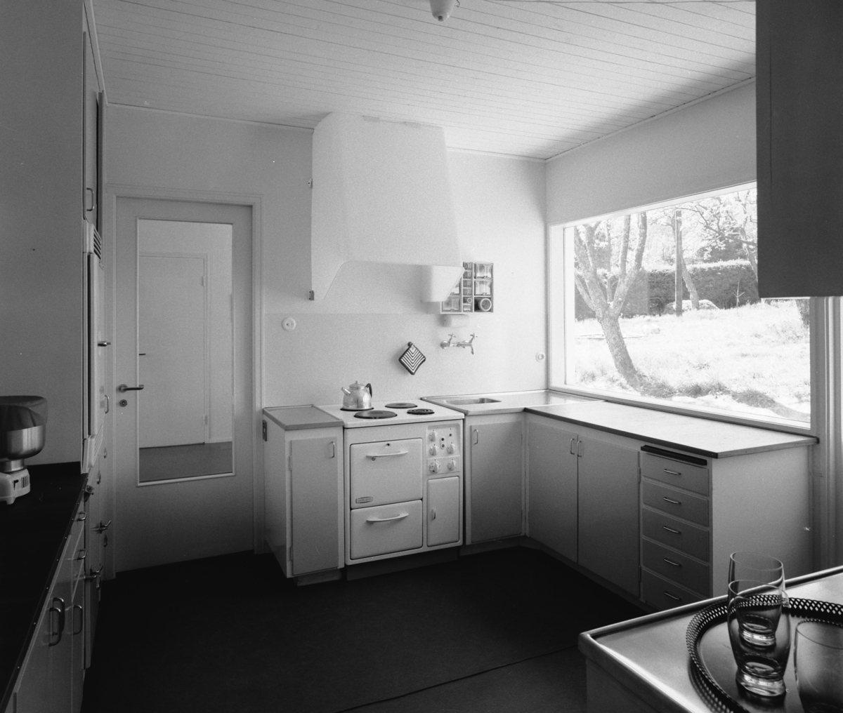 villa Ahnborg
Interiör, kök med arbetsbänk mot fönster