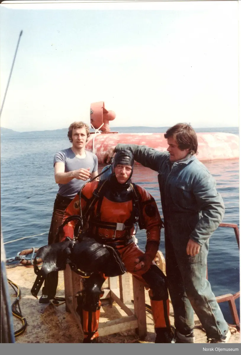 Dykking under snuoperasjonen av Alexander L. Kielland
