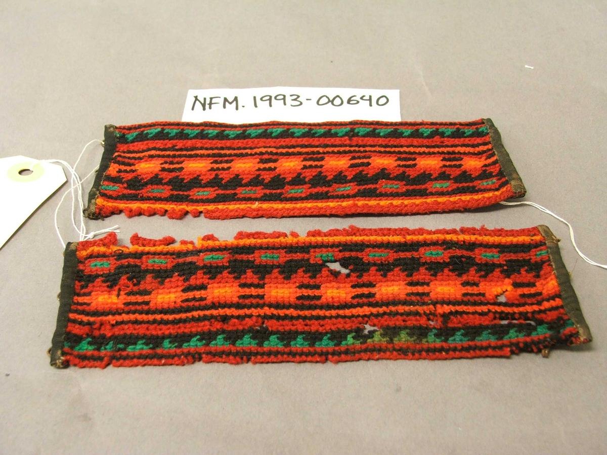 Langsgåande strekar og geometriske bordar; Rad med "luftmasker", kjettingbordar og trekantliknande motiv. 