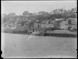 Sarpsborg havnevesen, kaianlegg, mannskap bil på land, pædde