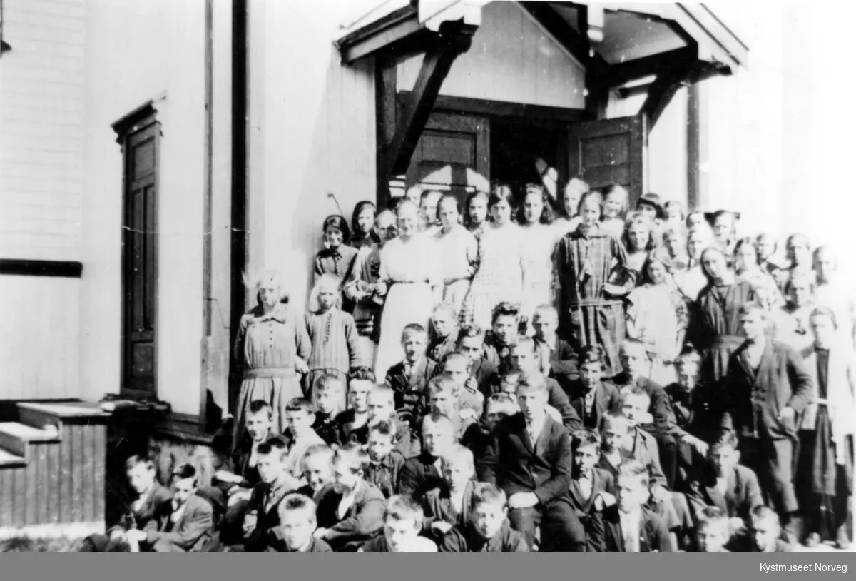 Rørvik kapell, konfirmasjonsskolen på Vikna i 1925
