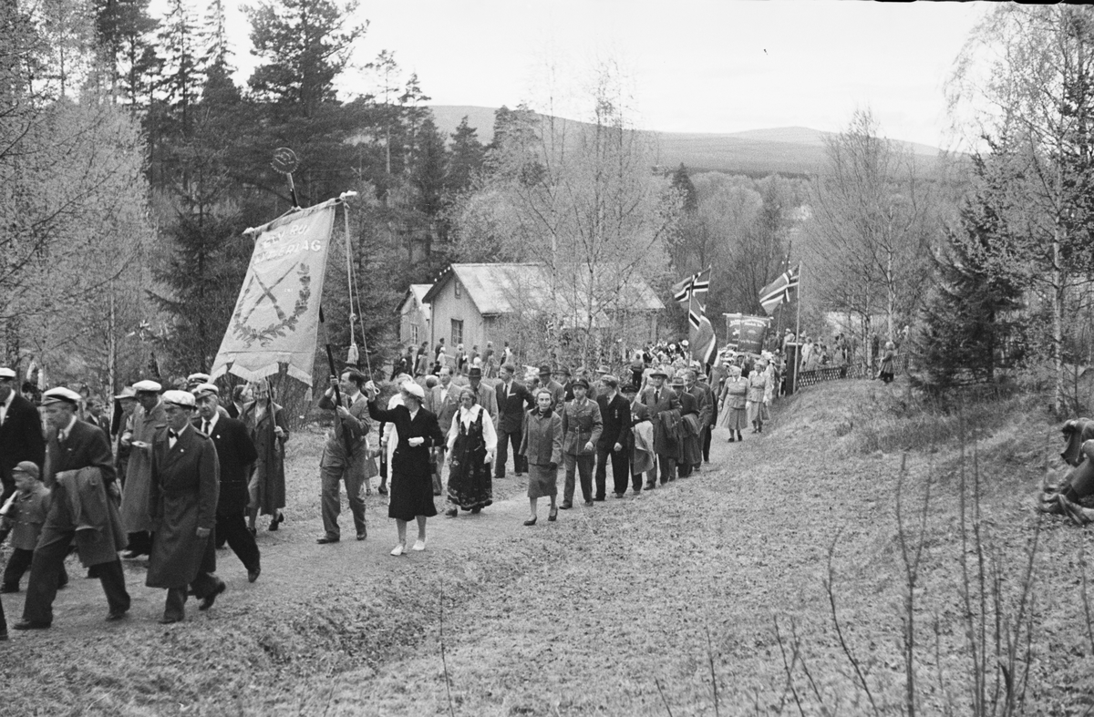 17. mai. Elverum. 
 1954. 
 Christiansfjeld festning. 