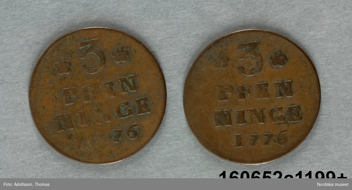 Två likadana mynt. Från den svenska besittningen Pommern som omfattade delar av nuvarande Tyskland och Polen.