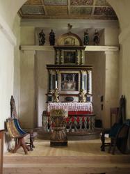 Alter og altertavle i steinkirken på Kviteseid Bygdetun, Tel