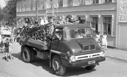 Barnas dag, Levanger, gutter utkledde som brannmenn.