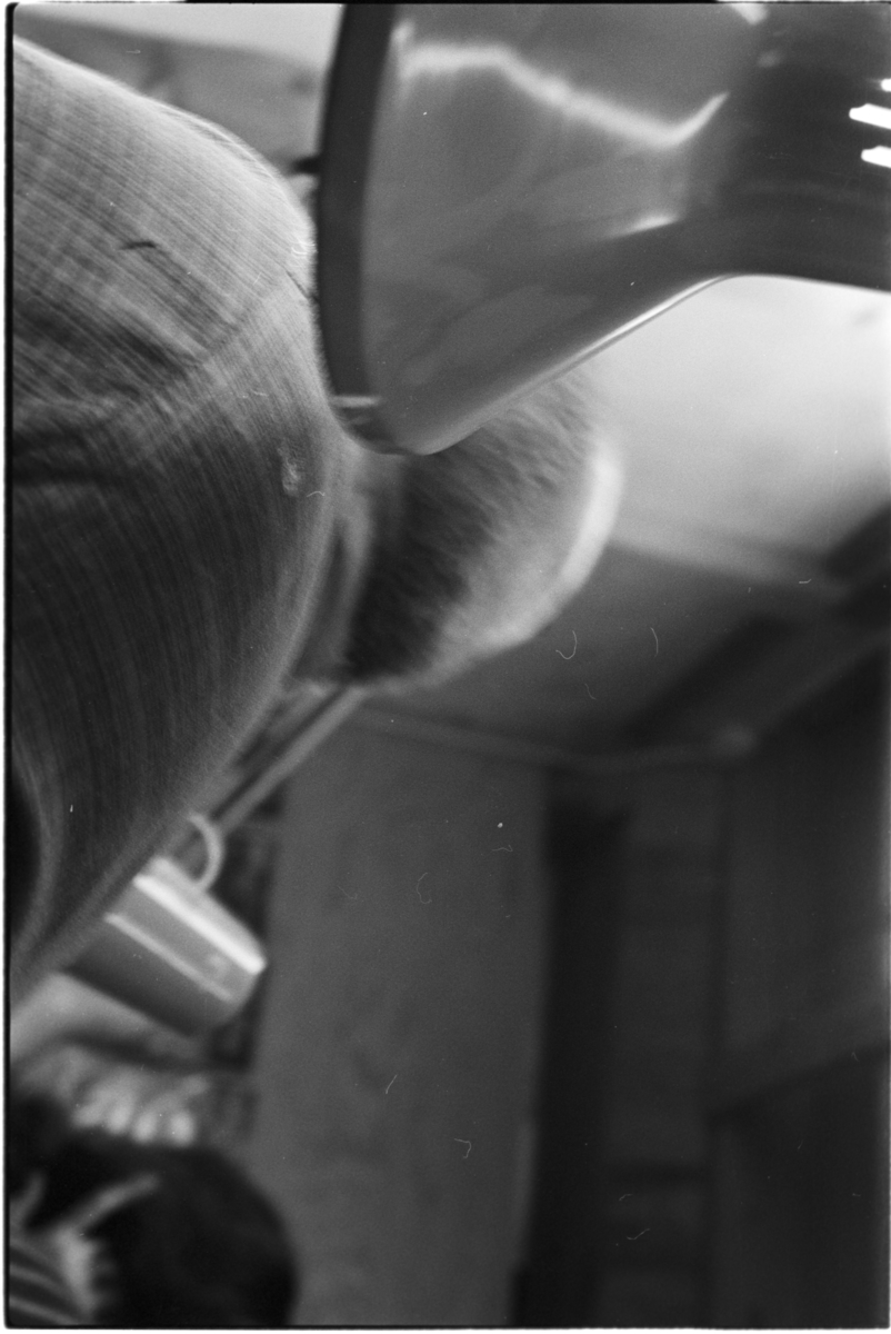 Scenografimodell fra Nationaltheaterets oppsetning av Peter Shaffers "Amadeus". Forestillingen hadde premiere 9. desember 1980. Regi var ved Toralv Maurstad, scenografi ved Lubos Hruza og kostymer ved Bruce Snyder.