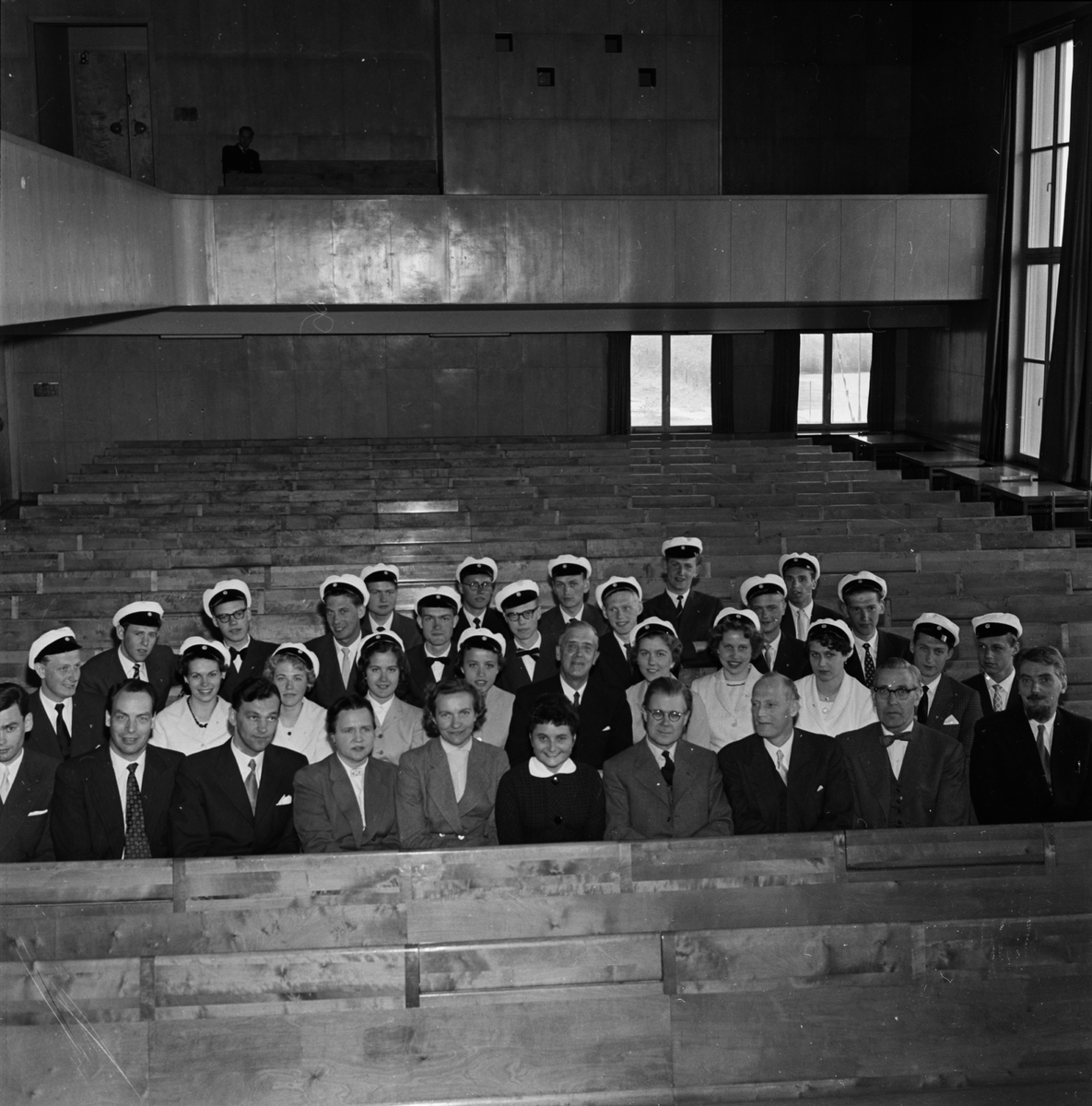 Praktiska mellanskolan - första studentexamen, Uppsala, 1957