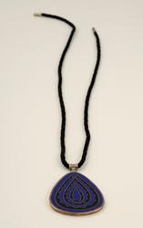 Uten tittel [Halssmykke]