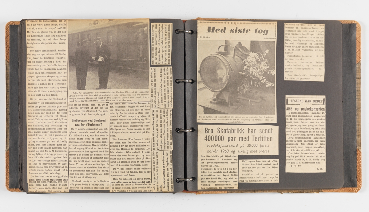 Trygve Panhoffs foto- og avisutklippsalbum fra Tertitten / Urskog-Hølandsbanen fra 1956-1960.