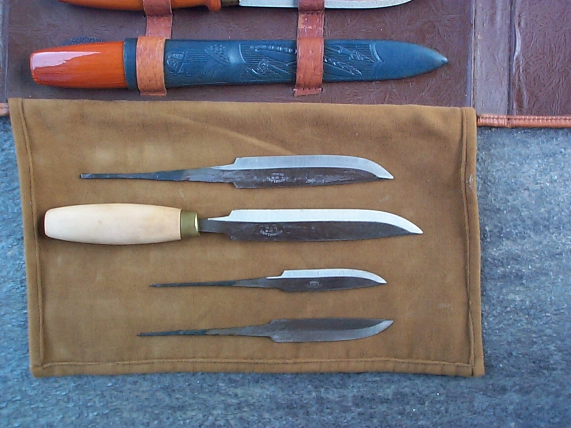 10 stk kniver
Salgsmappe med knivar