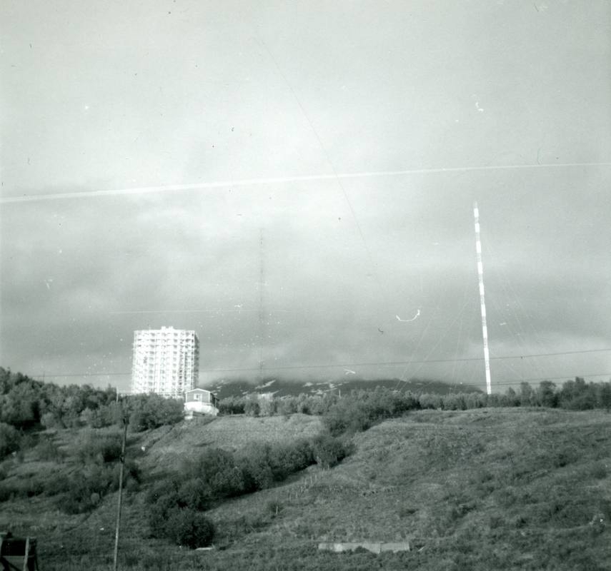 Radiomast Framnes, Høyhuset på Framnes - Punktveien 1.