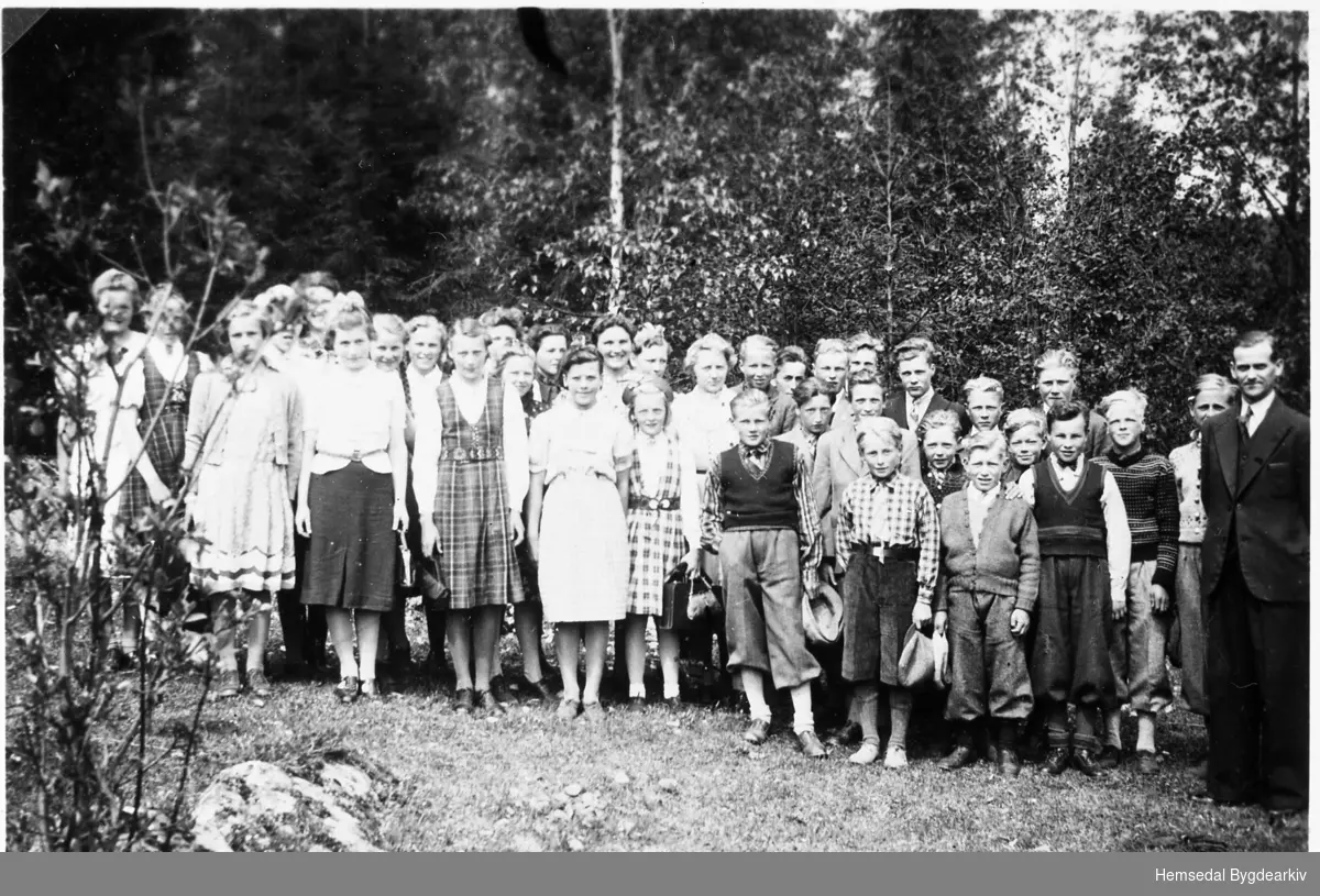 Yngresstemne 15. juni 1941 på Bedehuset på Øygardane i Gol. Sjå meir om dette i historikken til Hemsedal Indremisjon (s. 108,109 og 112)