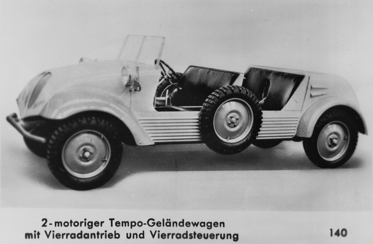 2-motorig Tempobil. Fyrhjulsdrift och fyrhjulsstyrning.