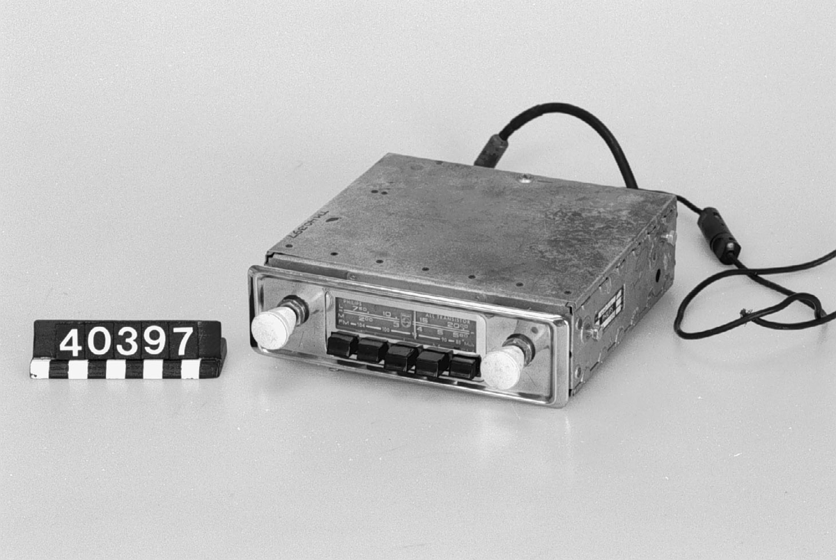 Bilradio, Philips All Transistor, av plåt. Typ N4X41T/19.