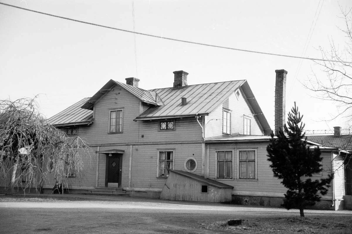 Gården till Båtens tryckeri vid Trädgårdsgatan i Huskvarna.