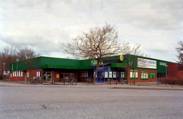 Post-i-butik i Stenhamra, Ekerö, 1999.