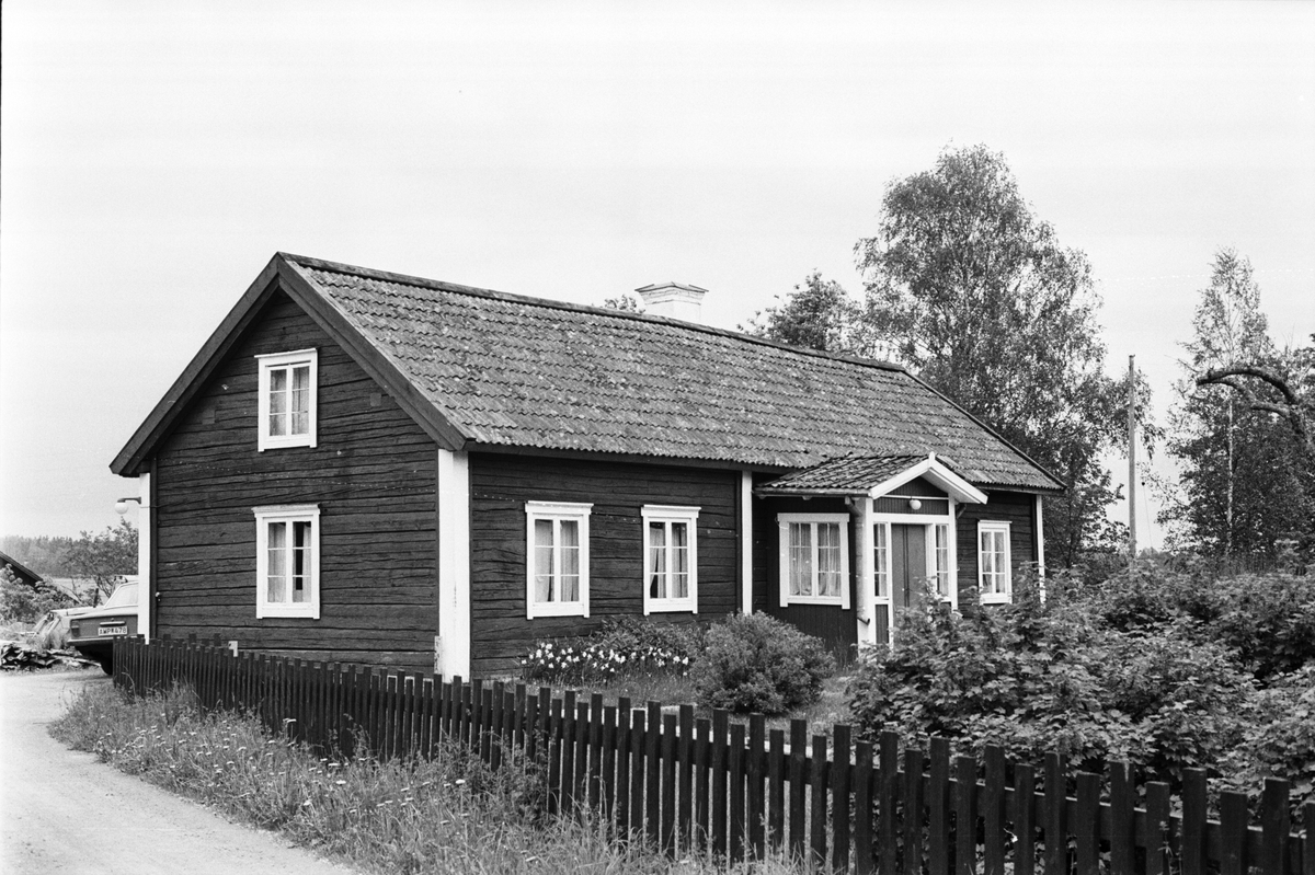 Bostadshus, Stavby 3:6, Norrgården, Stavby socken, Uppland 1987