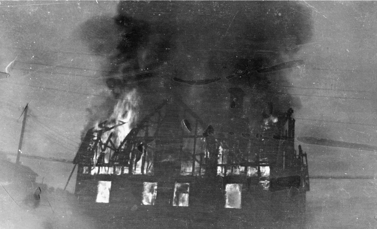 Posthusbranden i Fränsta, den 10/11 1921.