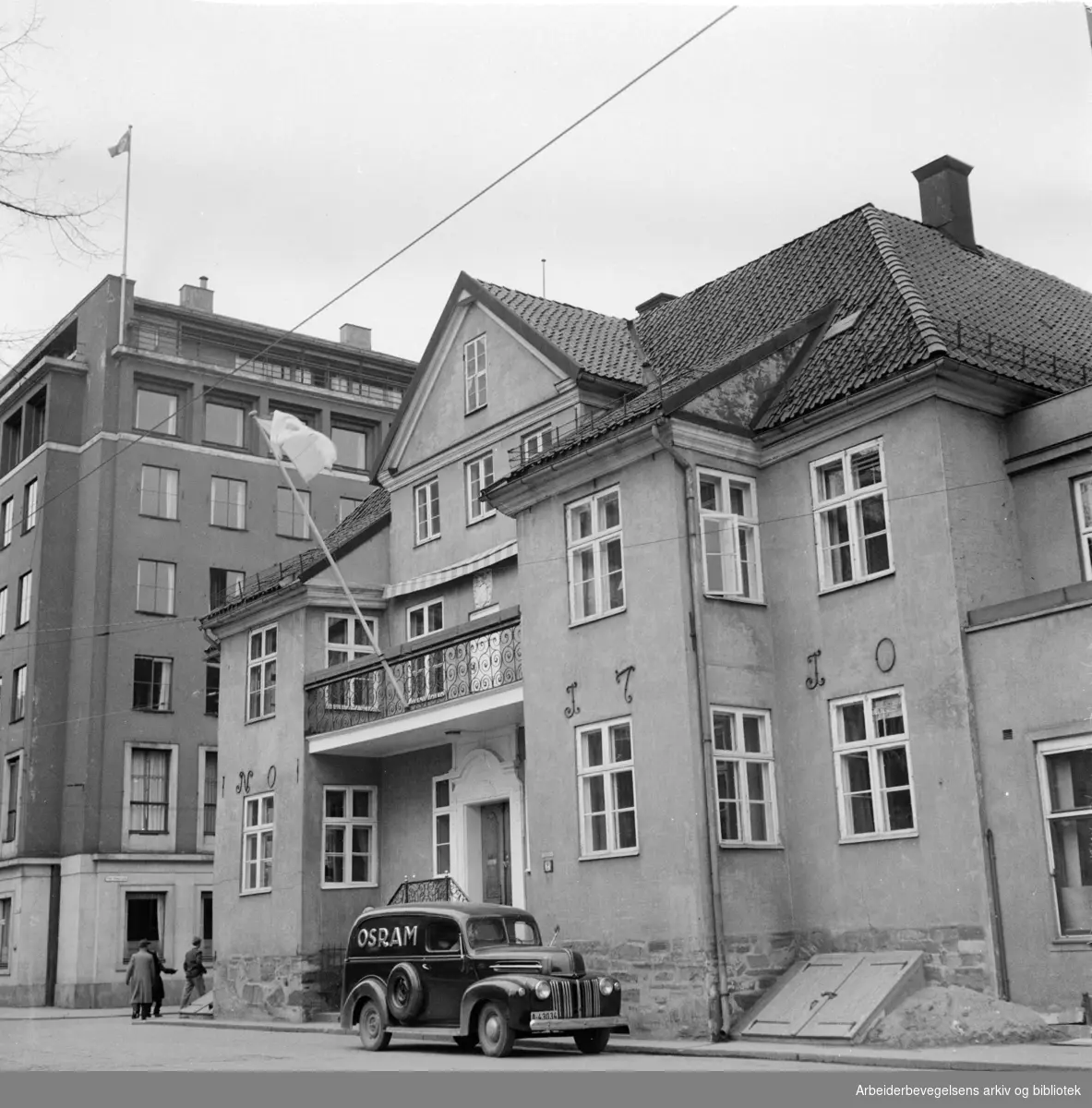 Fred. Olsens gate 2, 1951.