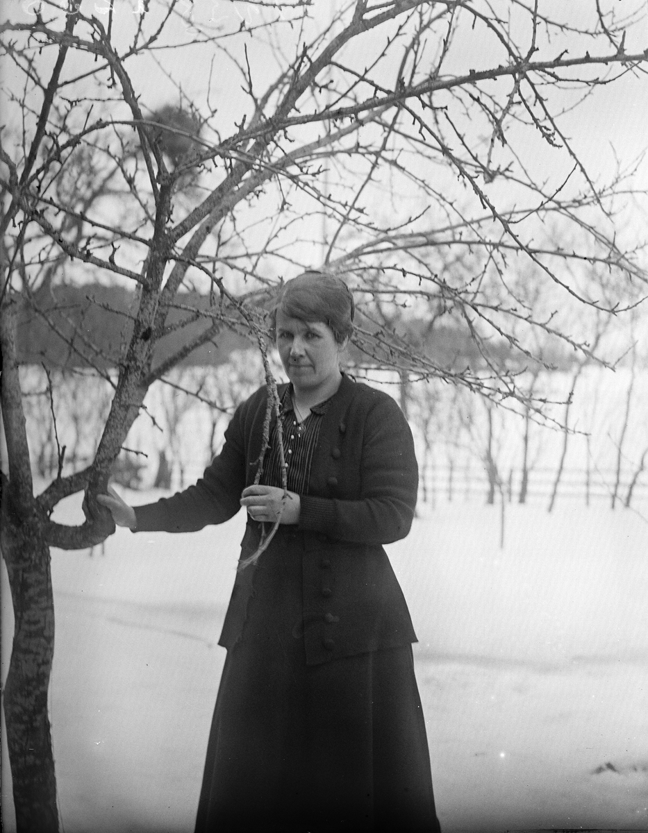 Elin Västberg, Uppland 1919