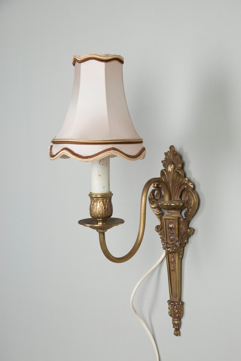 Lampe ringve musikkmuseum / digitaltmuseum