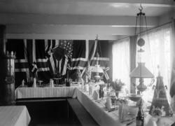 Festbordet ved bryllupet til Margrethe og Joakim Sverdrup (b