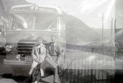 Bussen på bildet er T-6708 Volvo 1952-modell med karosseri f