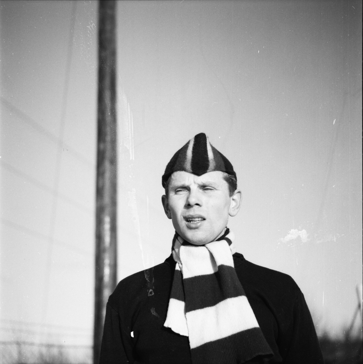 Vardens arkiv. "Skøyteløp på Herkules"  31.01.1954