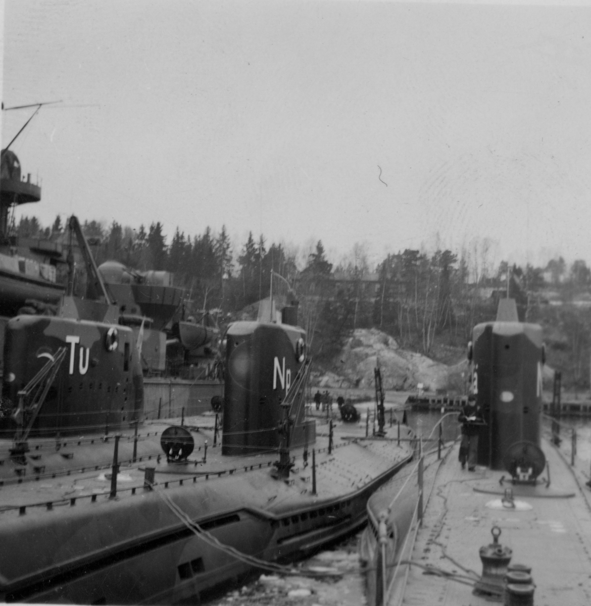 Lennart Wållberg Norrköping var förste kock på ubåten Neptun 1954 Neptuns långresa 1954.
Tumlaren, Neptun samt Näcken