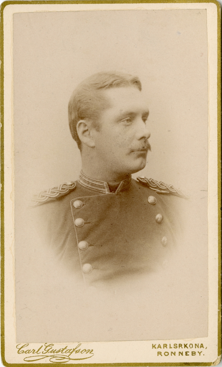 Porträtt av Carl Rydén, löjtnant vid Jönköping regemente I 12.