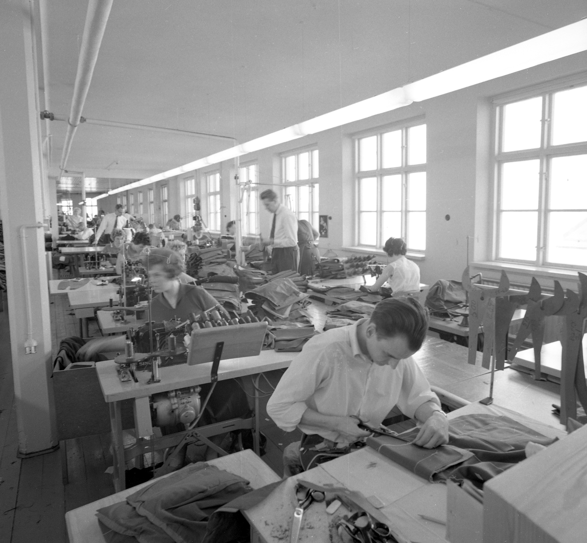 Bildsvit från textilföretaget AB Bergson o Söner daterad 620301. Fabriken låg i hörnet av Herrhagsgatan -Värmlandsgatan.