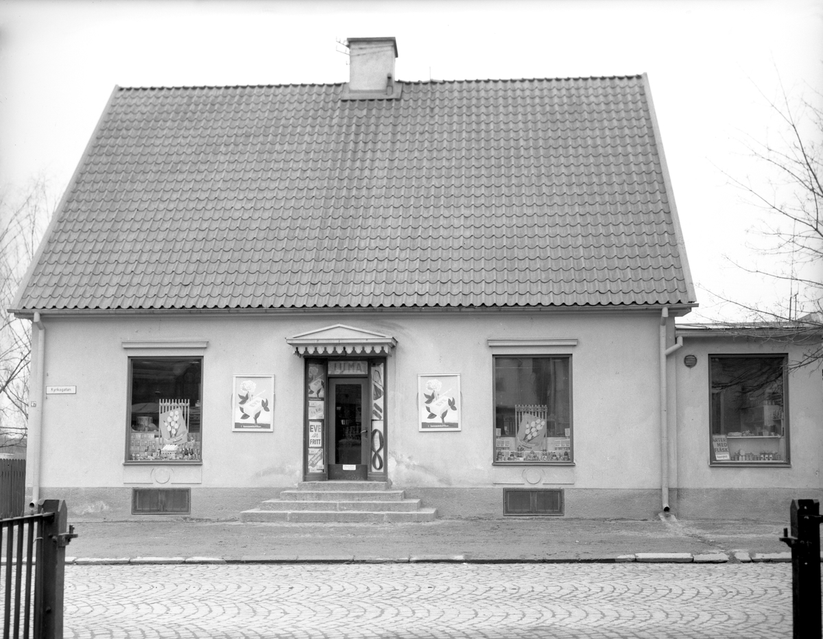 Konsumbutik på Kyrkogatan 47 i Arvika 8/4 1949.