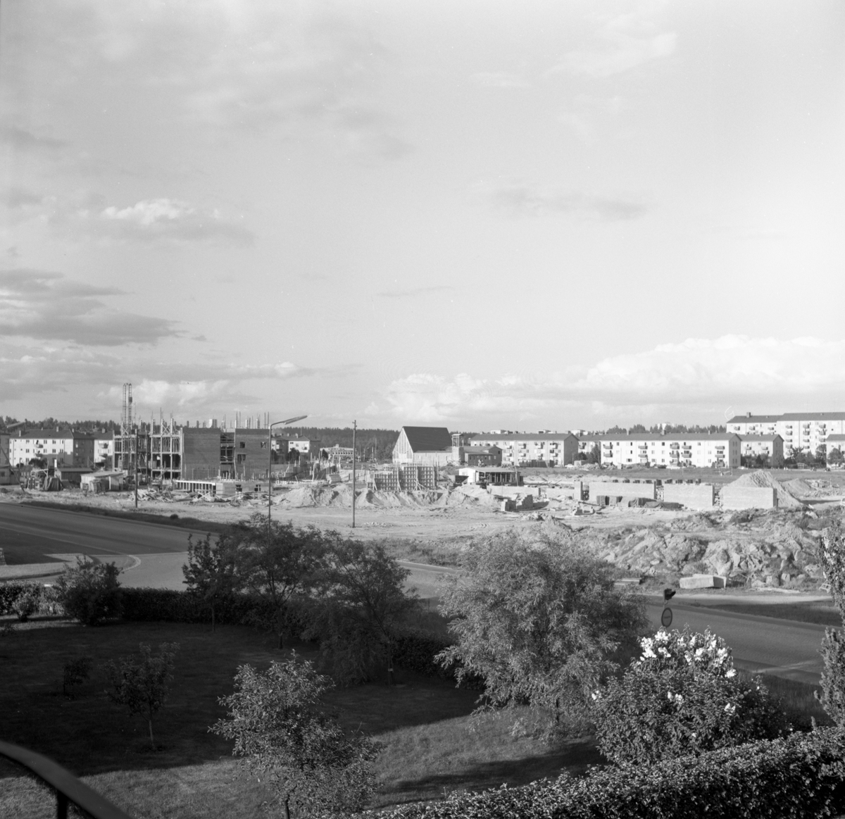Det blivande Sundstagymnasiets bygge i juni 1959.