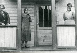 Portrett av Ingrid Persdatter Listrud, Anne Olsdatter Listru