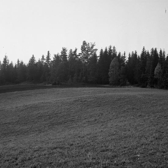 Berga. Gravfält, 1969.