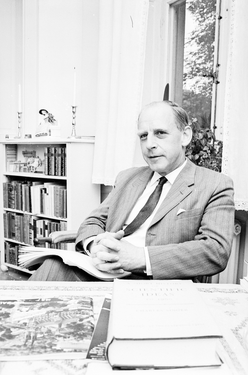 Professor Walde i hemmet, Uppsala, maj 1964