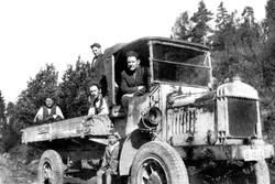 Veivesenbil i Eidsberg, fører Einar Martinsen. Skilt: B-1514