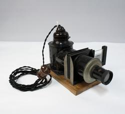 Lysbildefremviser i koffert