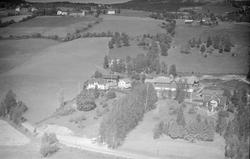 Gardsbruk Aulestad, Gausdal. Bygninger. Skog og jorde.