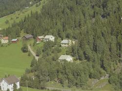 Midttun. Jørgen Hellebergshaugen, Olstad. En samling privath