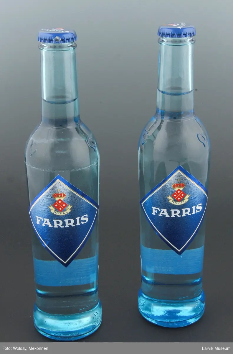Farris flaske m/ innhold