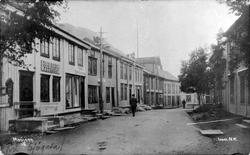 nedover sjøgata fra angel's forretning