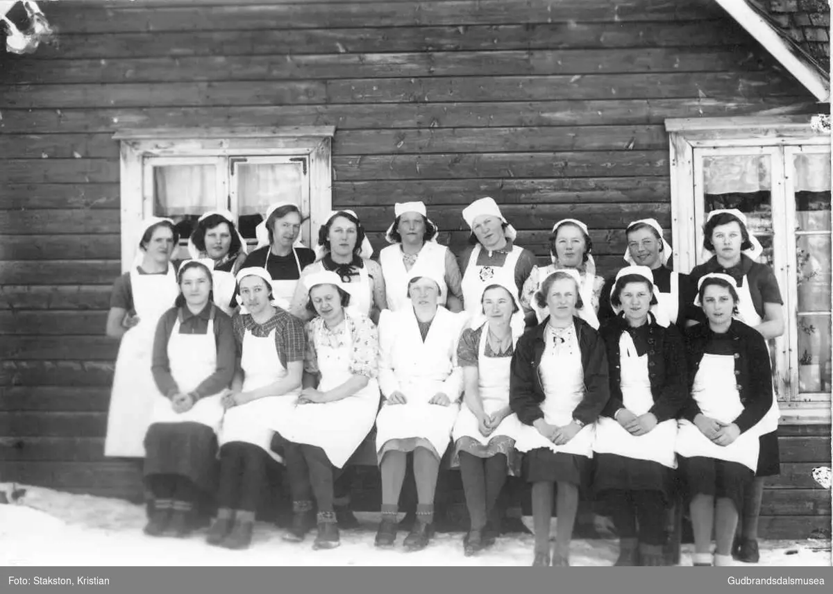 Husstellkurs i Skamsarskulen 1939-1940