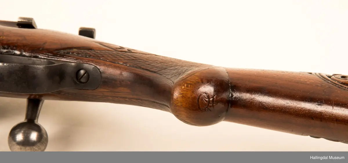 Utskjært motiv: Jeger med hund.